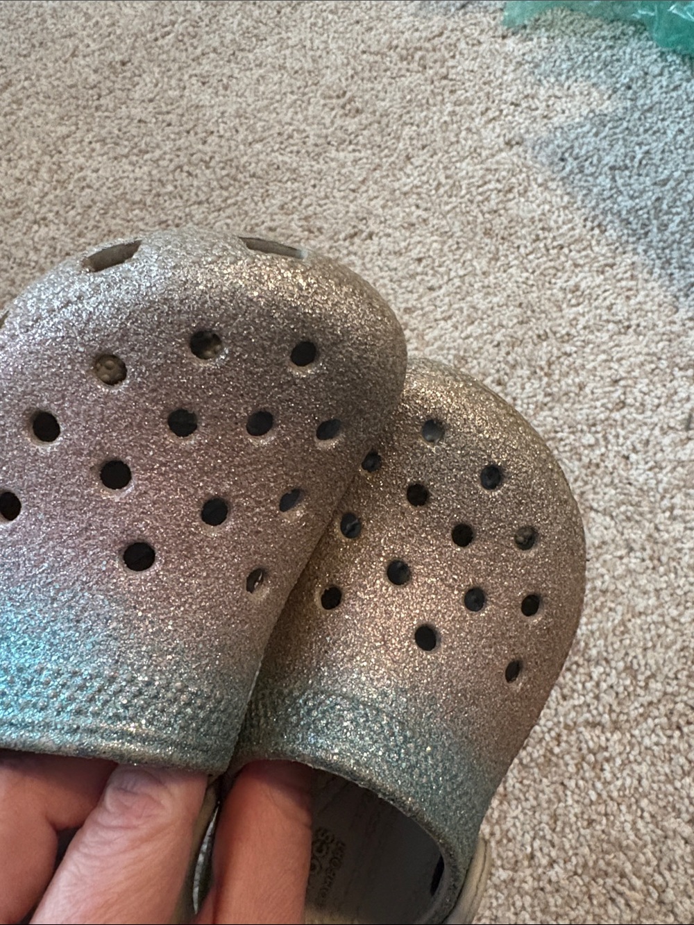 CROCS Kids Glitter Clog in Silver and Pink - Picture 4 of 4